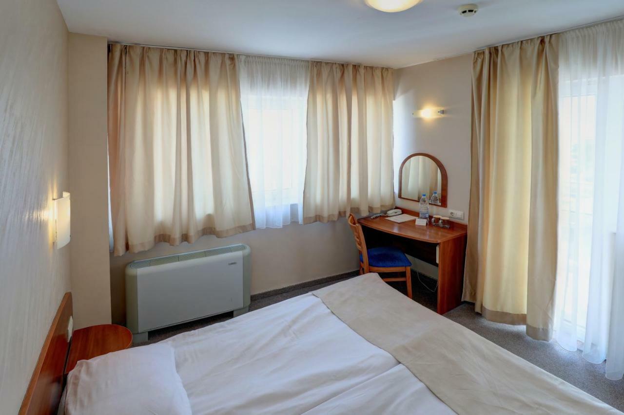 Paraiso 3* Obzor